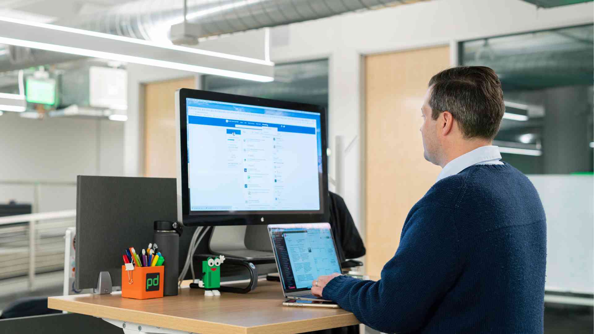 a business owner sourcing out candidates in LinkedIn